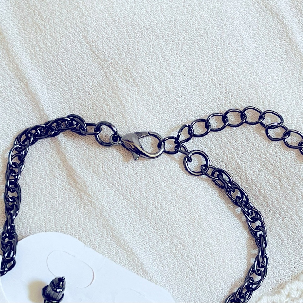 Lost in the 🔥 Kitschy Retro Cherry Jewelry - Picture 3 of 5